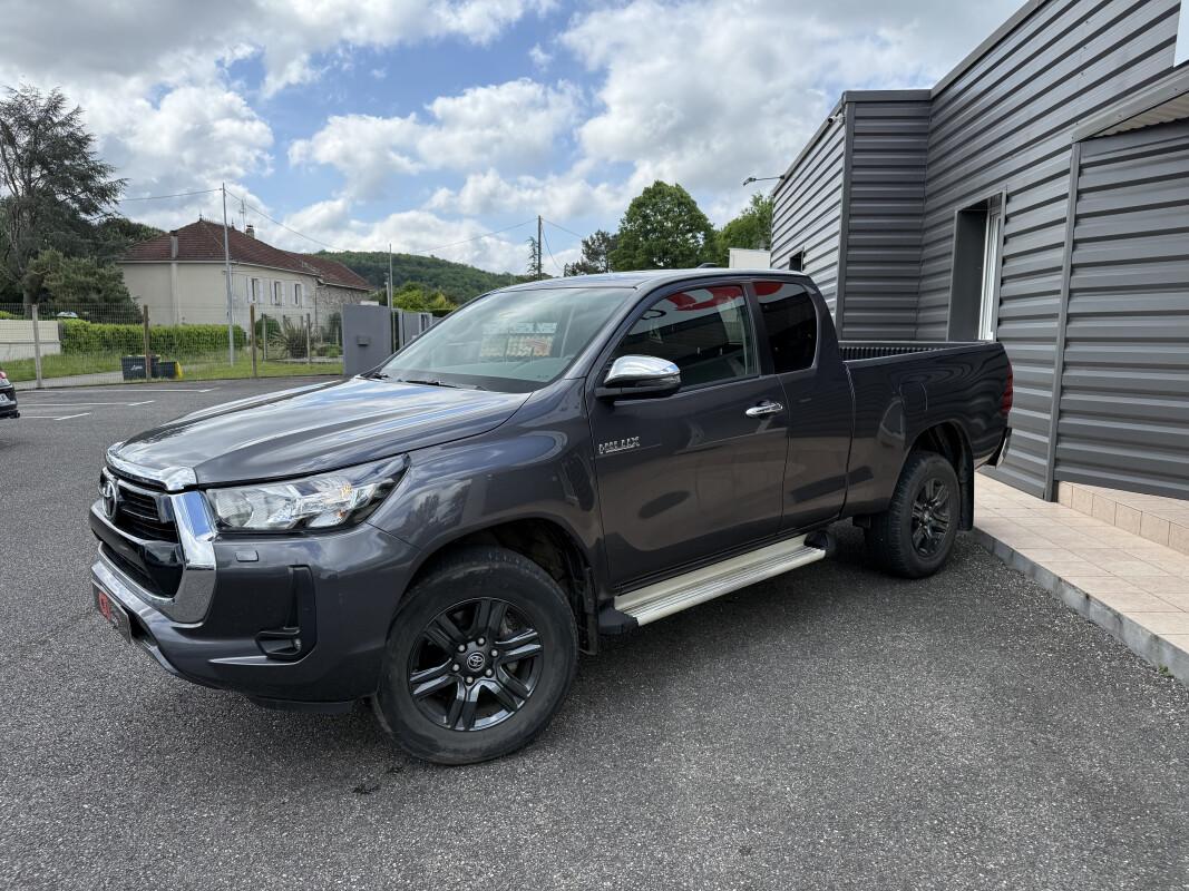 Toyota HILUX V