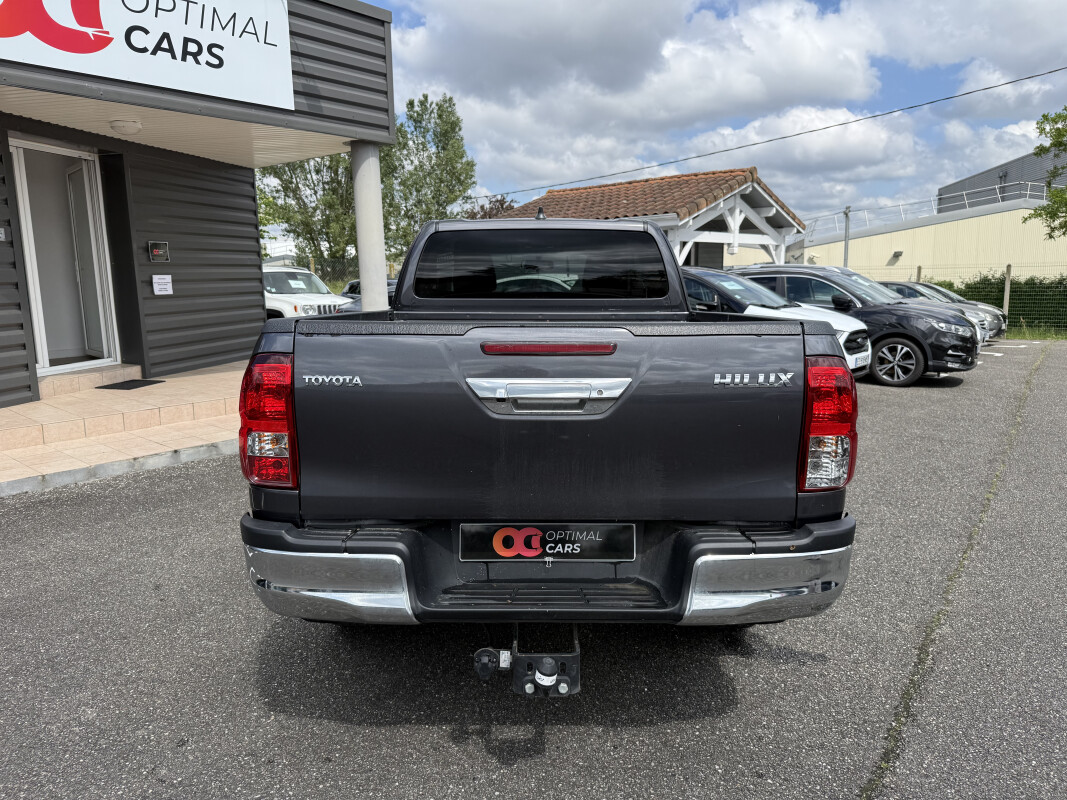 Toyota HILUX V