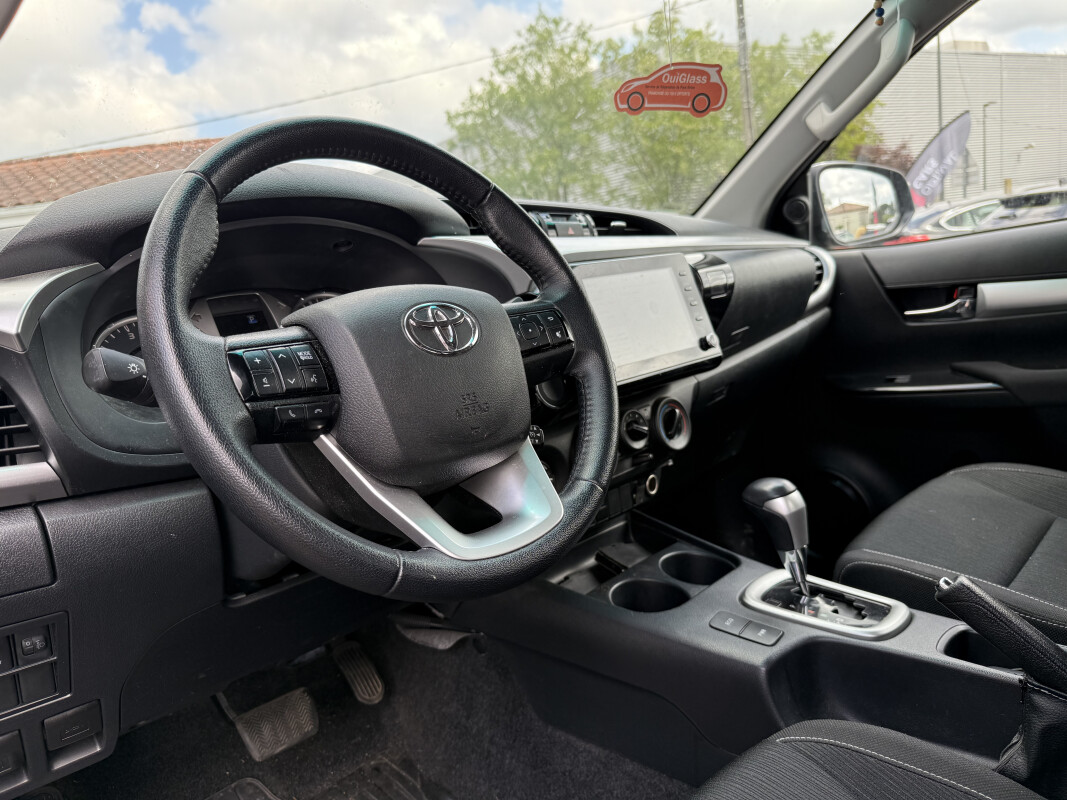 Toyota HILUX V