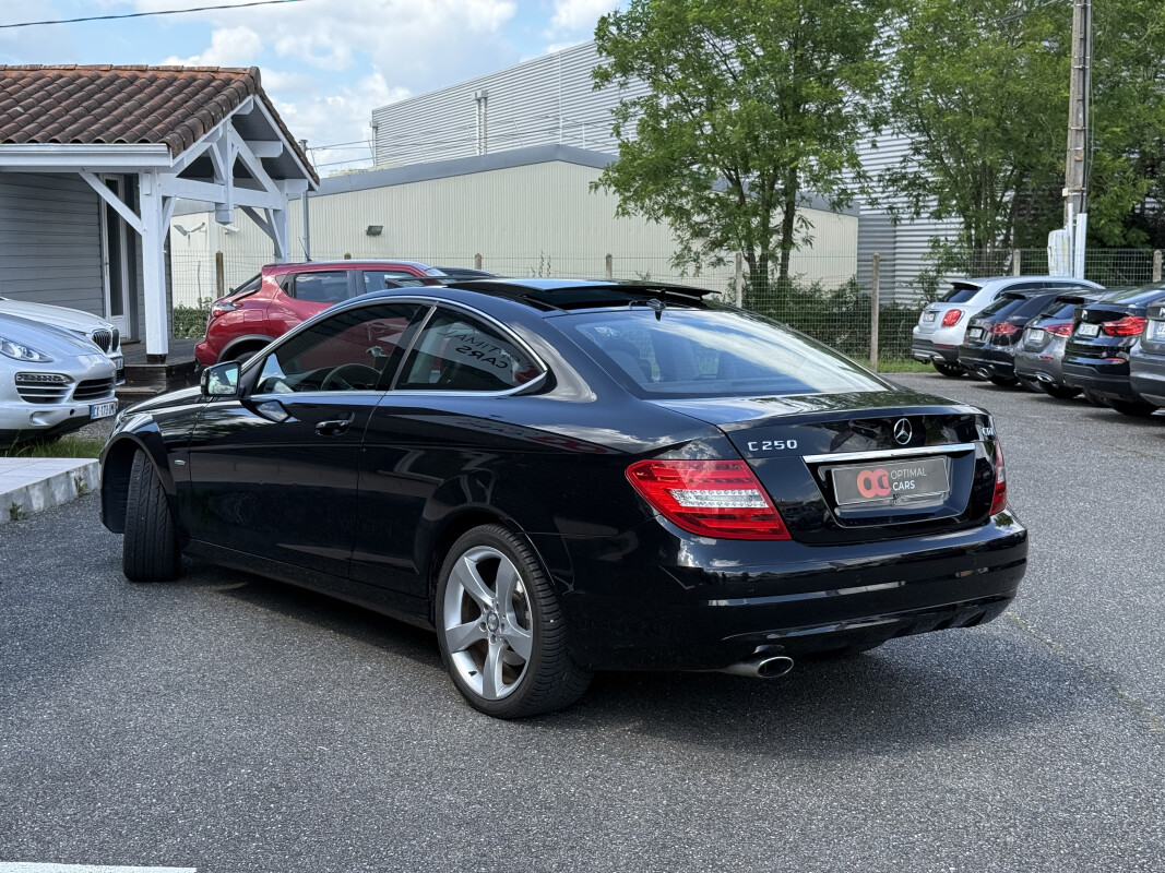 Mercedes C250 COUPE